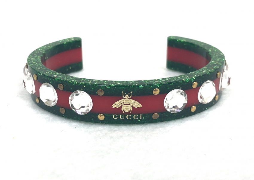 GUCCI（グッチ）クリスタル ウェブ･ビー バングル
