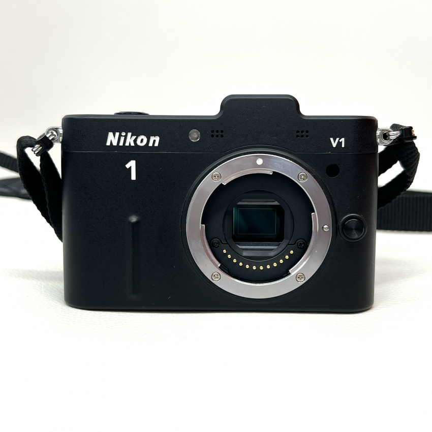 Nikon　Nikon1　V1　デジタル一眼レフカメラ