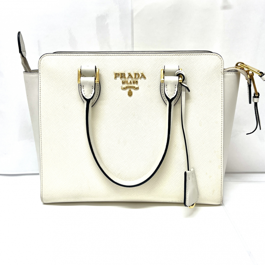 PRADA　プラダ　2WAY　レザーバッグ　アイボリー