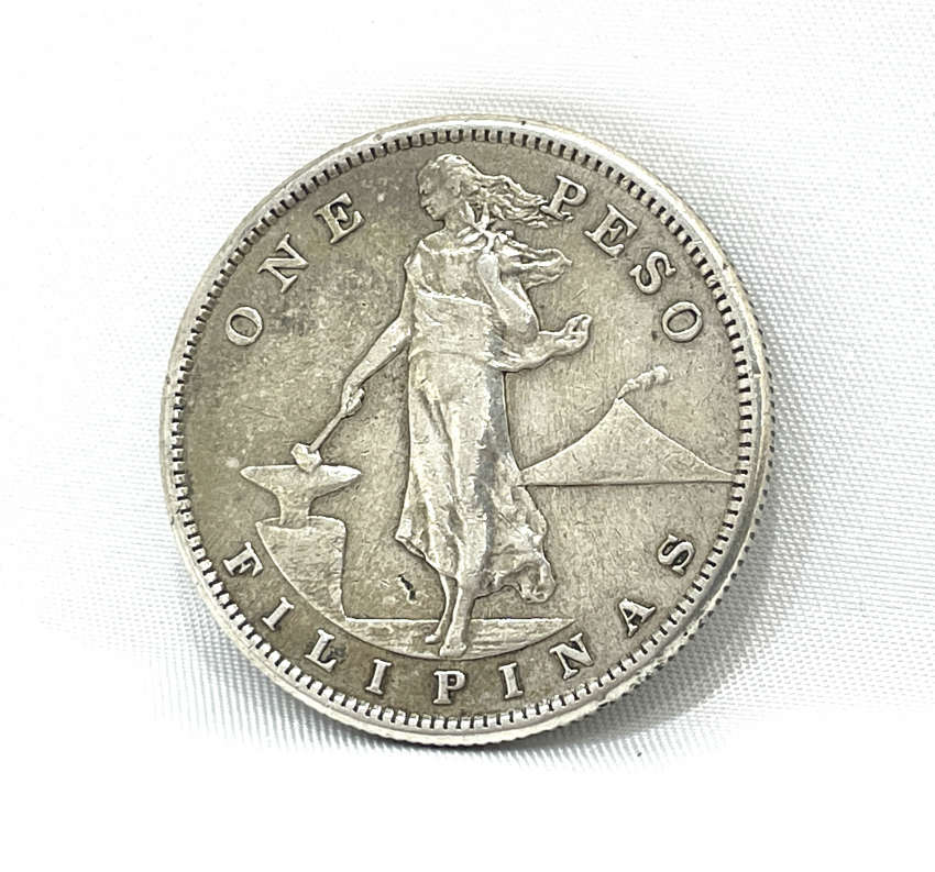 フィリピン　1ペソ銀貨