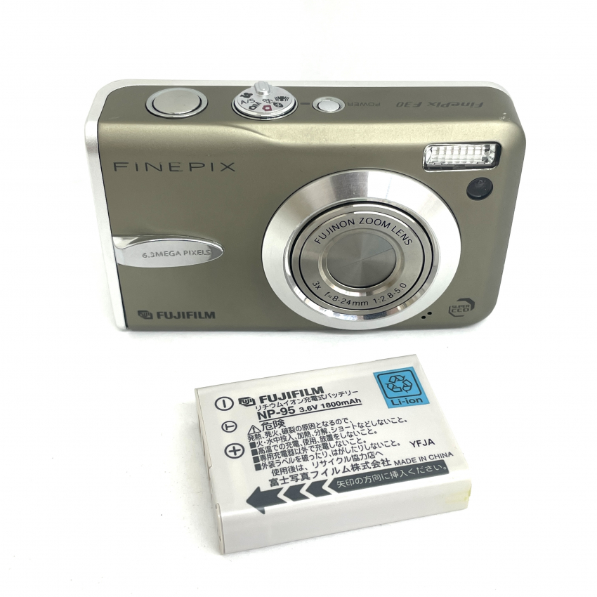 FUJIFILM FinePix F30 コンパクトデジタルカメラ 不動品