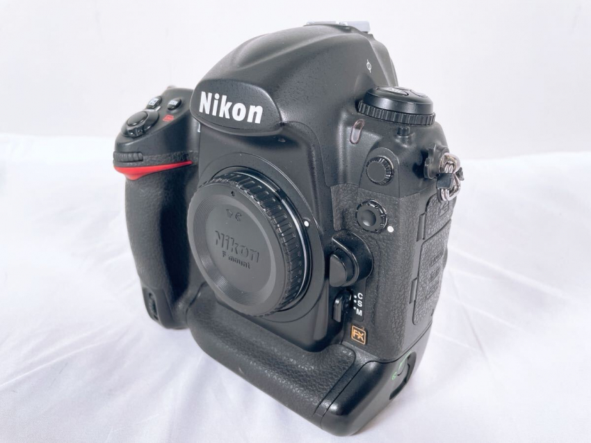 Nikon　デジタルレフ一眼カメラ　D3