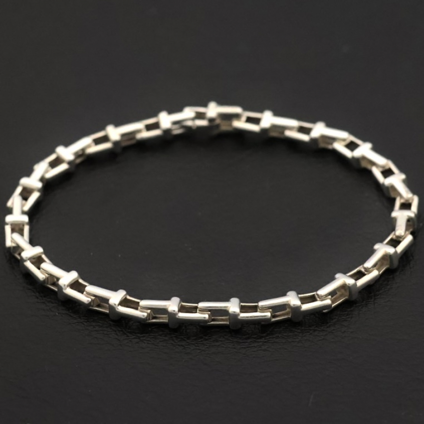 Tiffany（ティファニー） Tナローチェーンブレスレット SV925