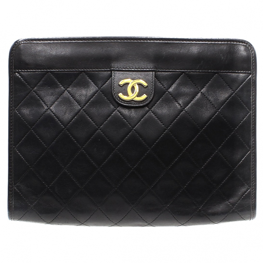 CHANEL　マトラッセ　クラッチバッグ